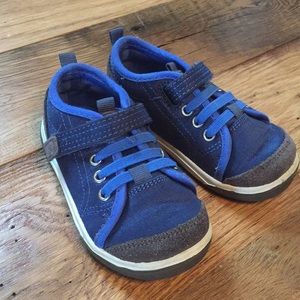 EUC Stride Rite 6W toddler boy shoes